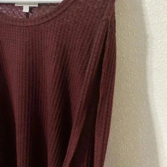 WEEKEND BY SUZANNE BETRO MAROON SWEATER - Picture 7 of 7
